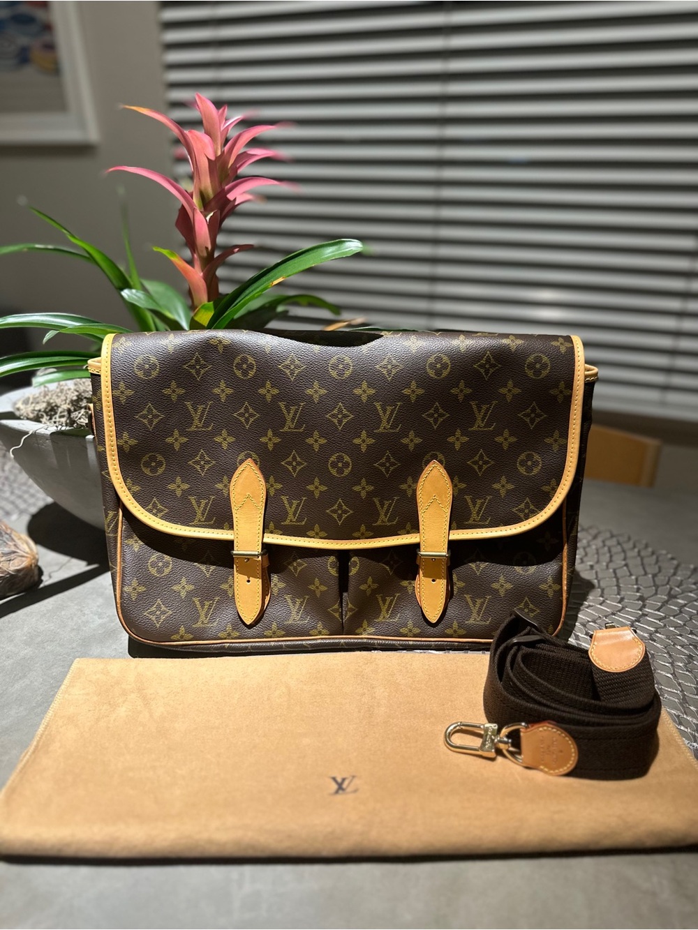 Louis Vuitton Brown Monogram Canvas Messenger Bag
